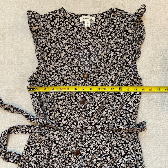 Monteau size medium dress with tie up waist - Picture 4 of 5